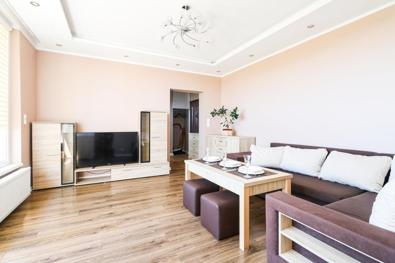 Apartament Morena Z Widokiem Z Tarasu Na Morze ชวีโนวิชแจ ภายนอก รูปภาพ