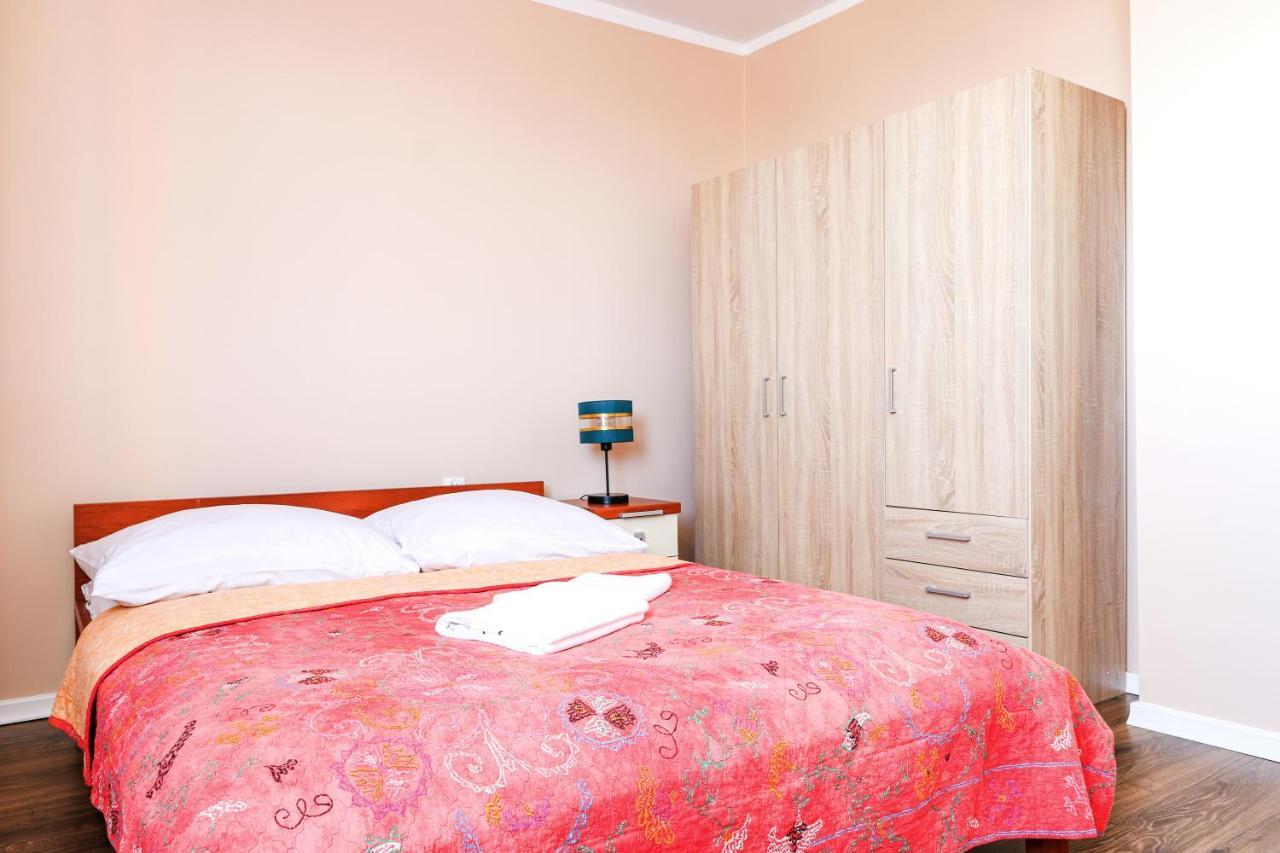 Apartament Morena Z Widokiem Z Tarasu Na Morze ชวีโนวิชแจ ภายนอก รูปภาพ