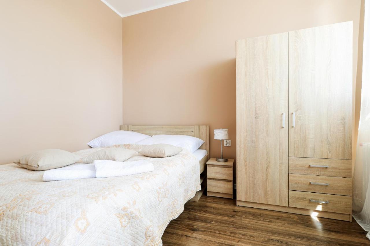 Apartament Morena Z Widokiem Z Tarasu Na Morze ชวีโนวิชแจ ภายนอก รูปภาพ