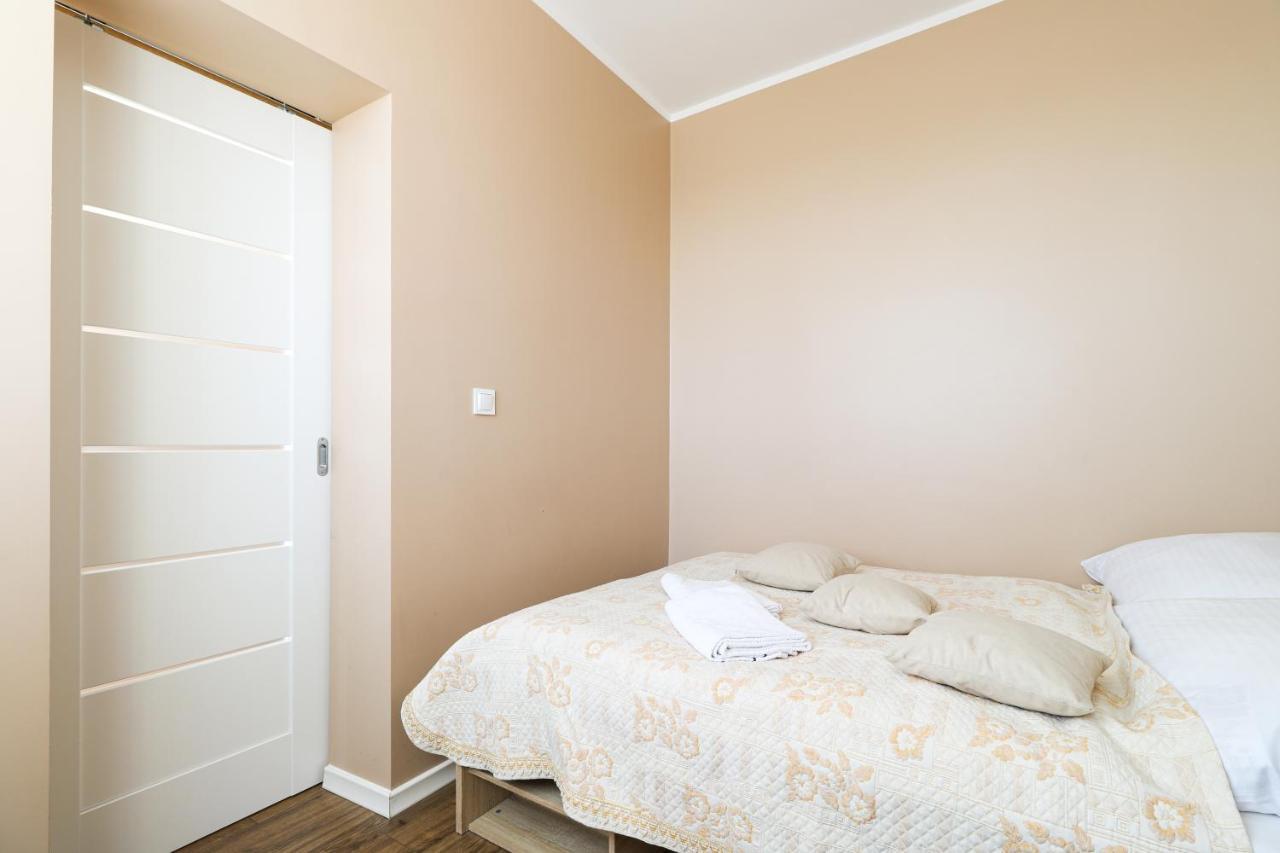 Apartament Morena Z Widokiem Z Tarasu Na Morze ชวีโนวิชแจ ภายนอก รูปภาพ
